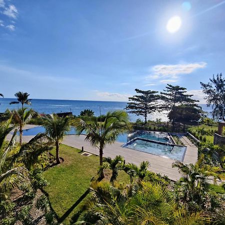 Ocean Point Beach Front Apartment Pointe aux Piments Eksteriør bilde
